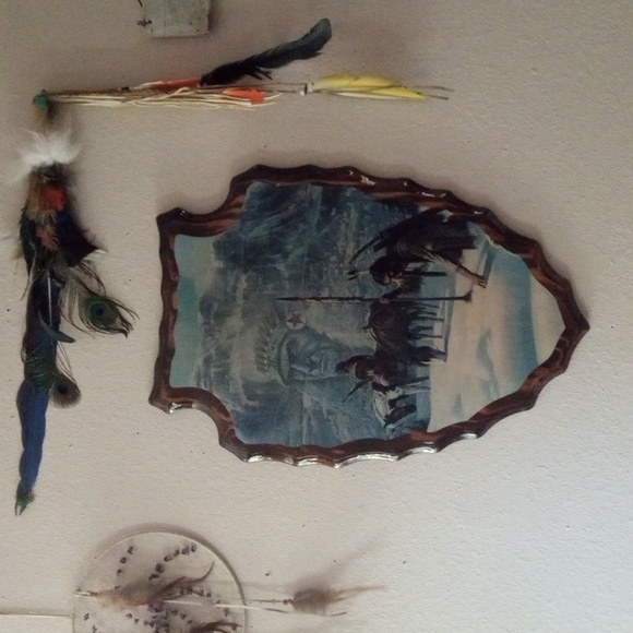 Wood Decoupage Arrowhead Shape Native American Scene - Picture 2 of 9